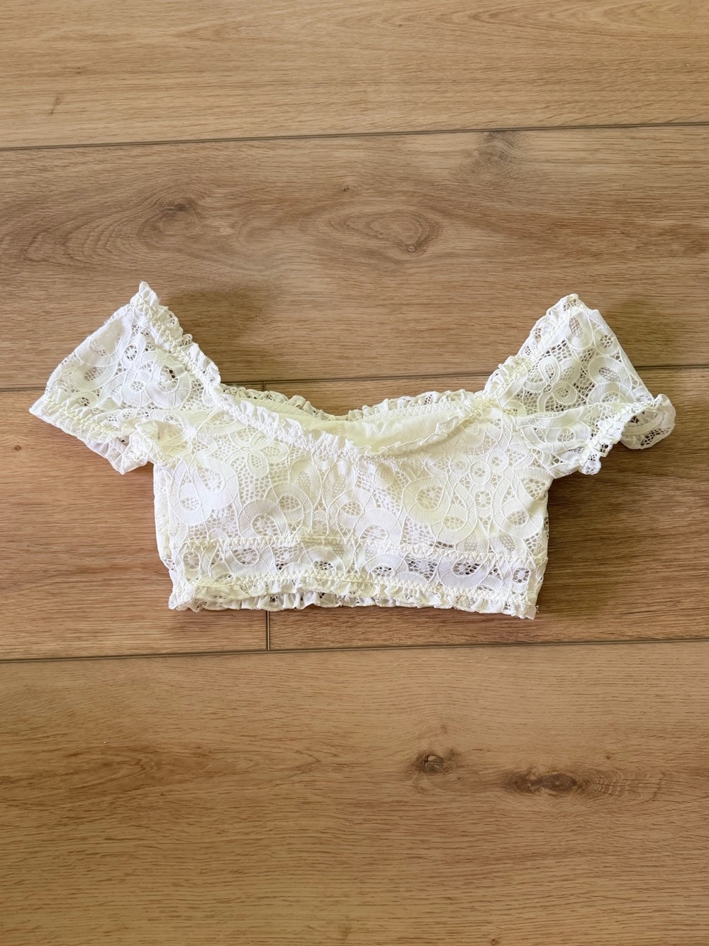 Gilly Hicks Off the Shoulder Lace Cropped Top/Bralette/Bandeau